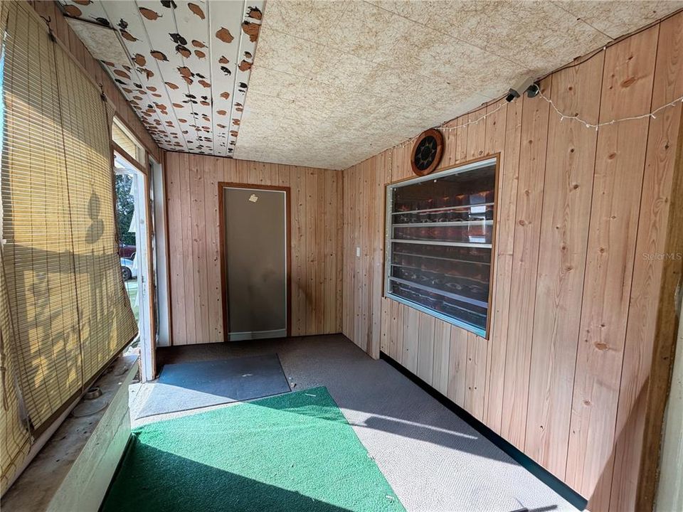 For Sale: $170,000 (4 beds, 2 baths, 1218 Square Feet)