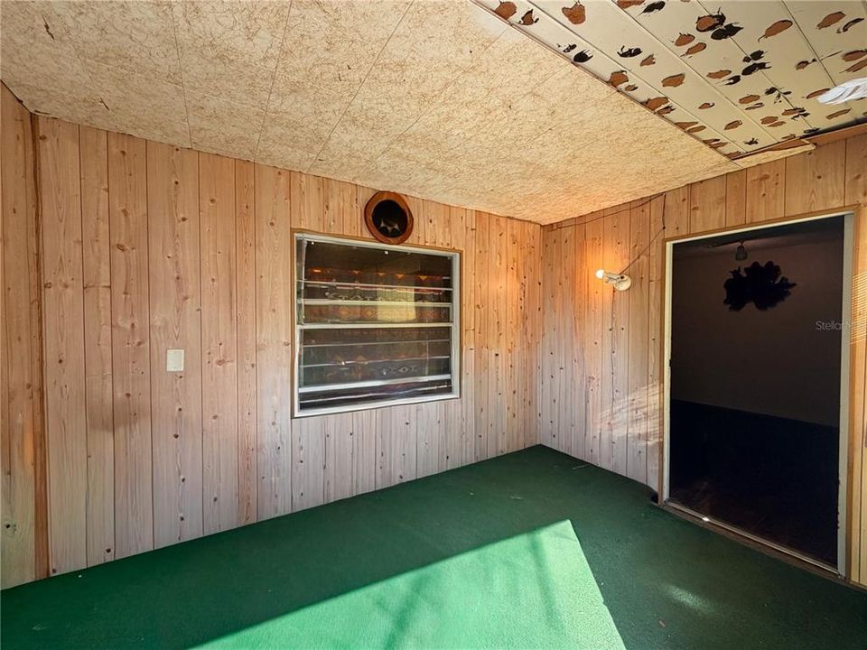 For Sale: $170,000 (4 beds, 2 baths, 1218 Square Feet)