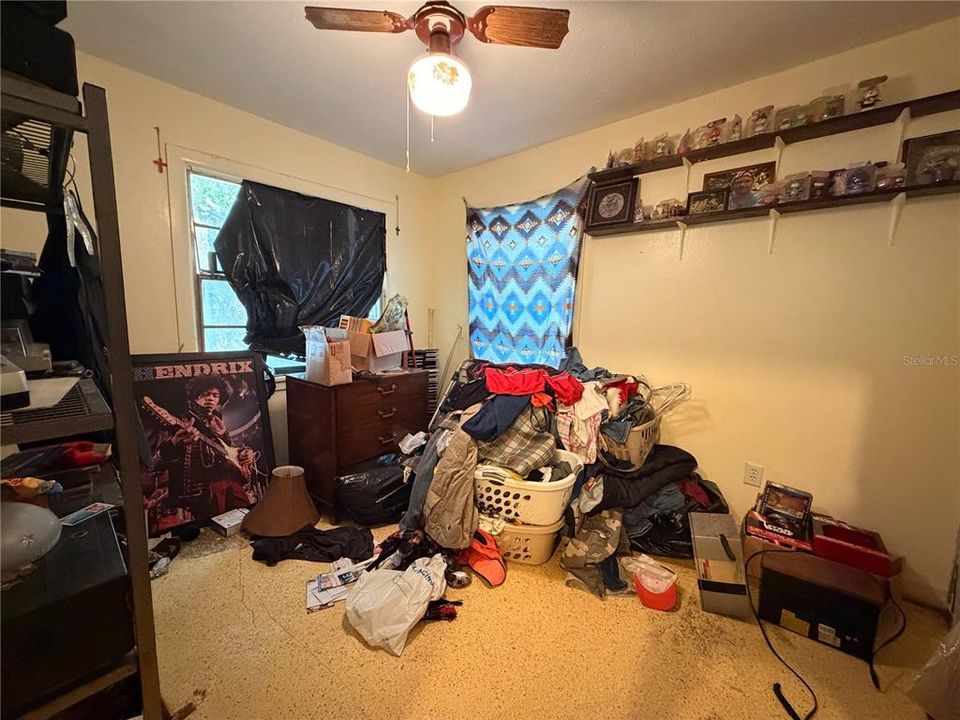 For Sale: $170,000 (4 beds, 2 baths, 1218 Square Feet)