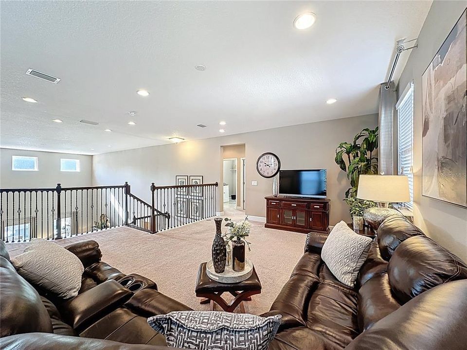 For Sale: $1,200,000 (4 beds, 3 baths, 4126 Square Feet)