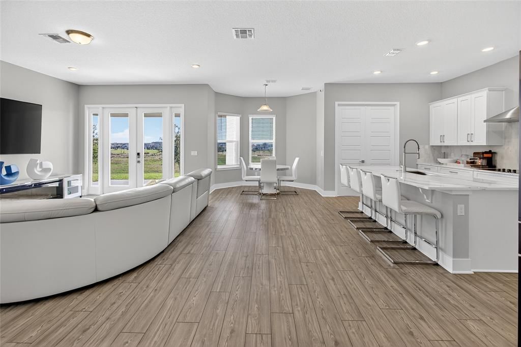 待售: $899,000 (4 贝兹, 3 浴室, 3144 平方英尺)