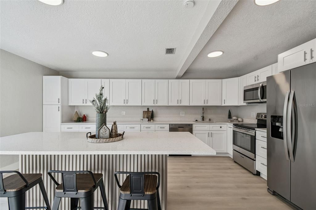 На продажу: $345,000 (3 спален, 2 ванн, 1502 Квадратных фут)