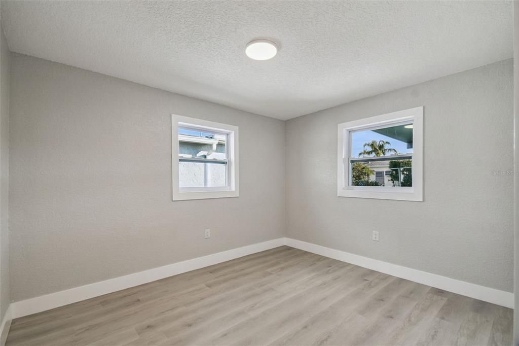 На продажу: $345,000 (3 спален, 2 ванн, 1502 Квадратных фут)