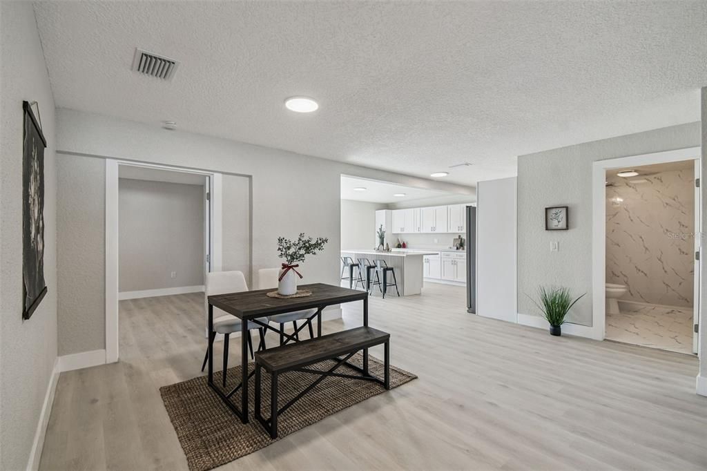 На продажу: $345,000 (3 спален, 2 ванн, 1502 Квадратных фут)