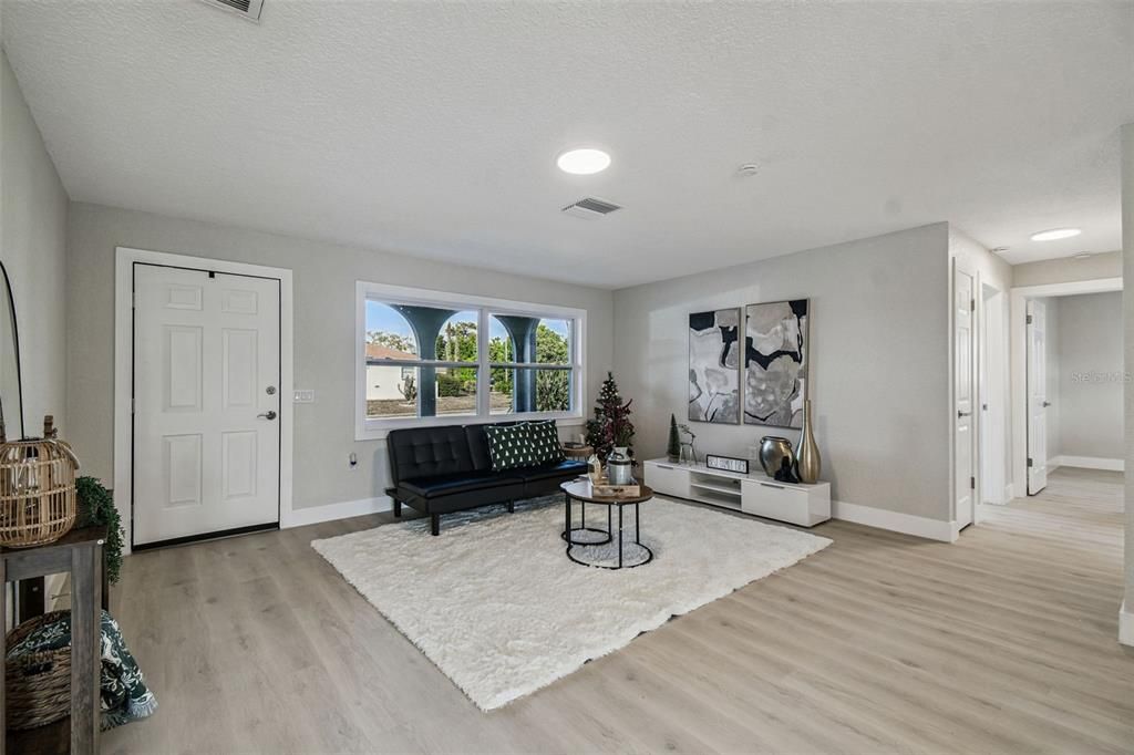 На продажу: $345,000 (3 спален, 2 ванн, 1502 Квадратных фут)