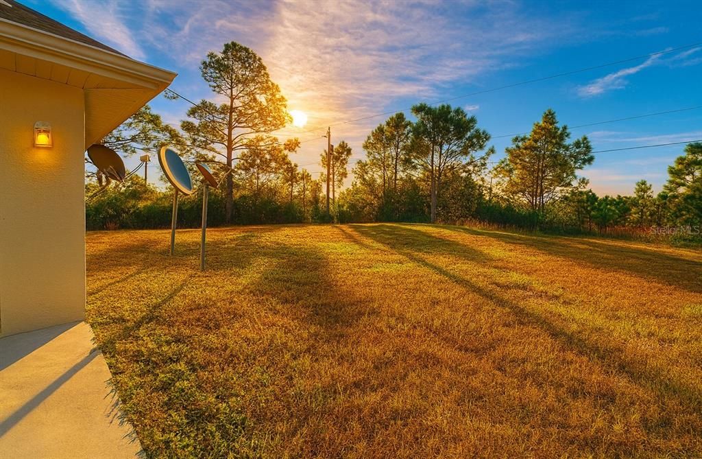 В аренду: $1,400 (2 спален, 1 ванн, 821 Квадратных фут)