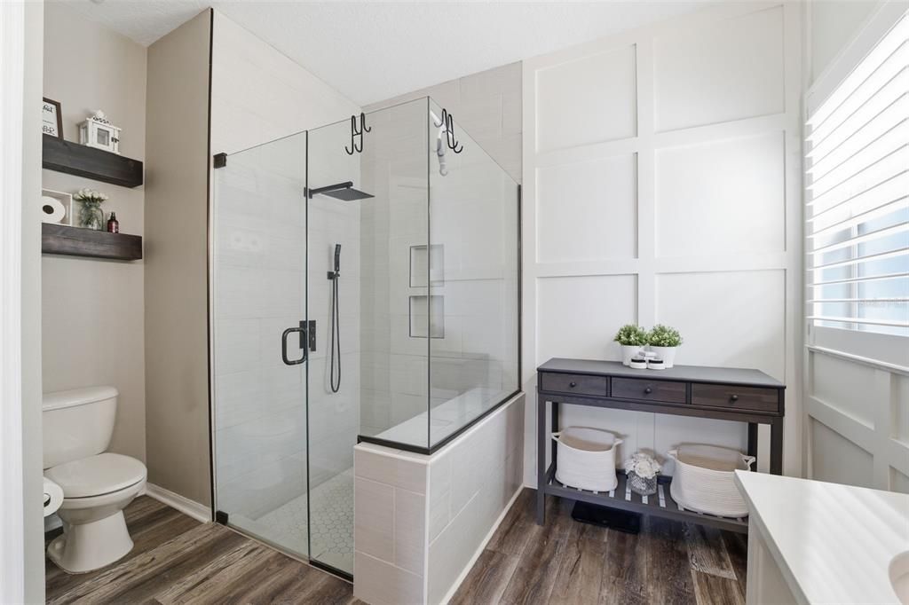 На продажу: $349,000 (4 спален, 2 ванн, 1805 Квадратных фут)