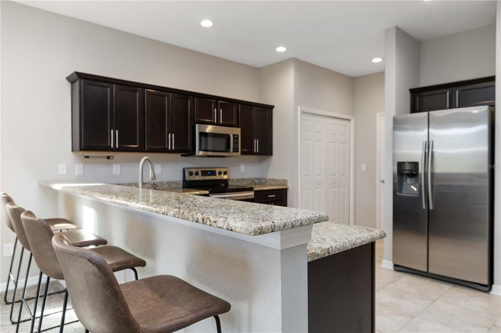 For Rent: $2,350 (3 beds, 2 baths, 2143 Square Feet)