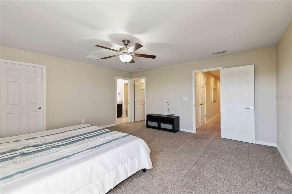 For Rent: $2,350 (3 beds, 2 baths, 2143 Square Feet)