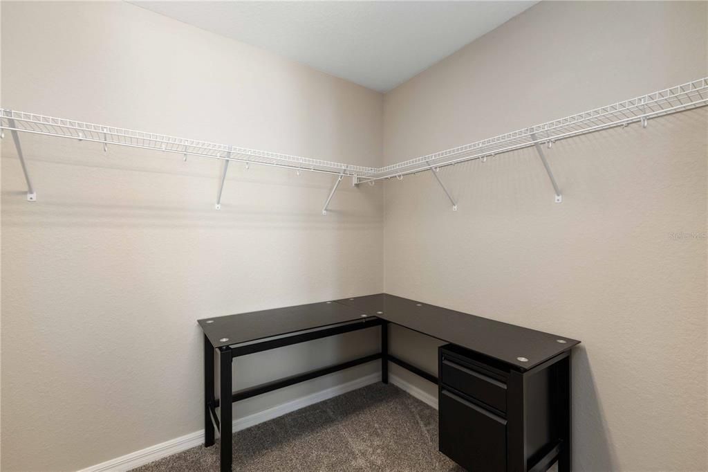 For Rent: $2,350 (3 beds, 2 baths, 2143 Square Feet)