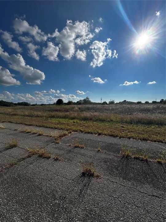 待售: $30,000 (0.23 acres)