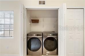 For Rent: $2,400 (3 beds, 2 baths, 1857 Square Feet)