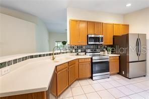 For Rent: $2,400 (3 beds, 2 baths, 1857 Square Feet)