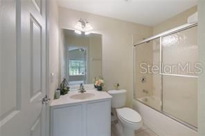 For Rent: $2,400 (3 beds, 2 baths, 1857 Square Feet)