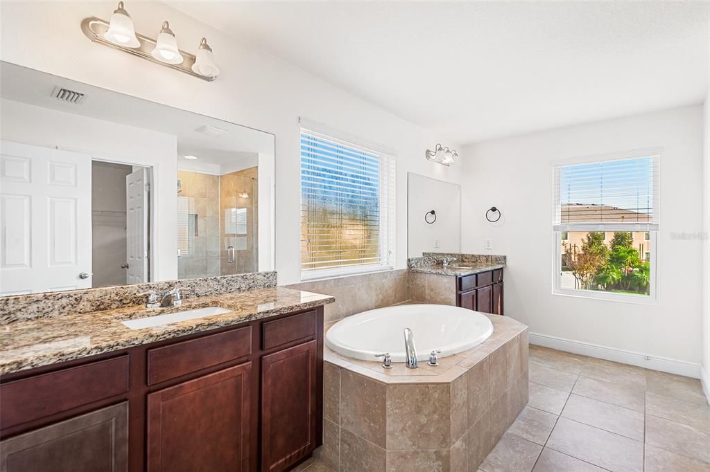 For Rent: $3,750 (4 beds, 3 baths, 2801 Square Feet)