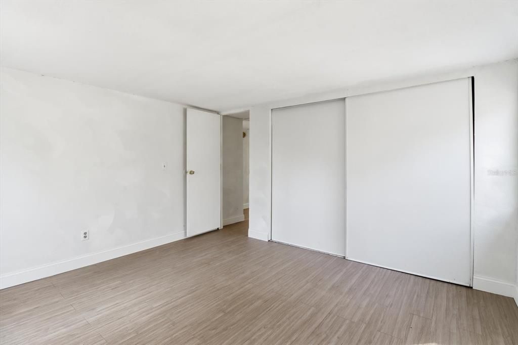 На продажу: $199,990 (3 спален, 2 ванн, 1900 Квадратных фут)