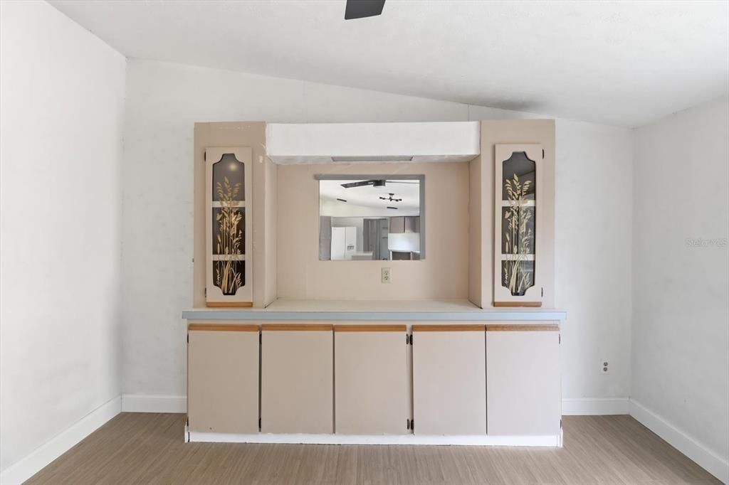 На продажу: $199,990 (3 спален, 2 ванн, 1900 Квадратных фут)