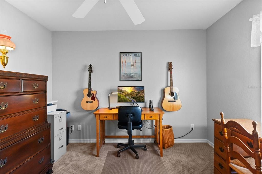 待售: $288,900 (3 贝兹, 2 浴室, 1384 平方英尺)