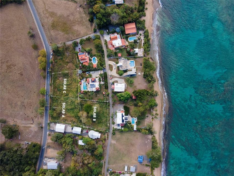 待售: $550,000 (0.54 acres)