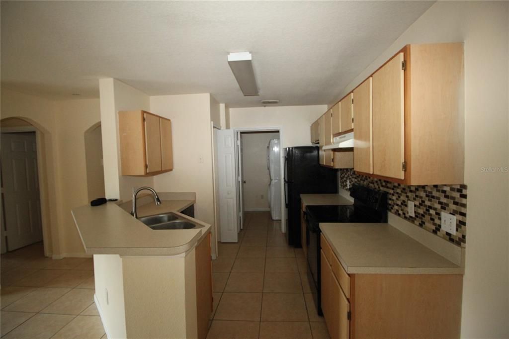 出租: $1,450 (1 贝兹, 1 浴室, 856 平方英尺)