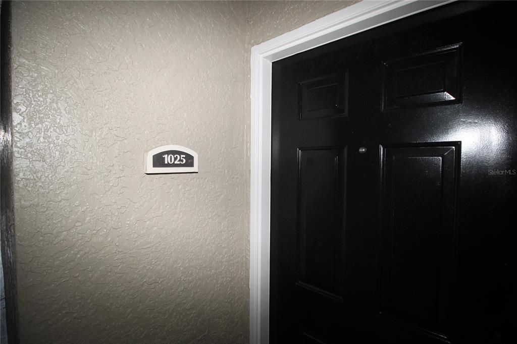 出租: $1,450 (1 贝兹, 1 浴室, 856 平方英尺)