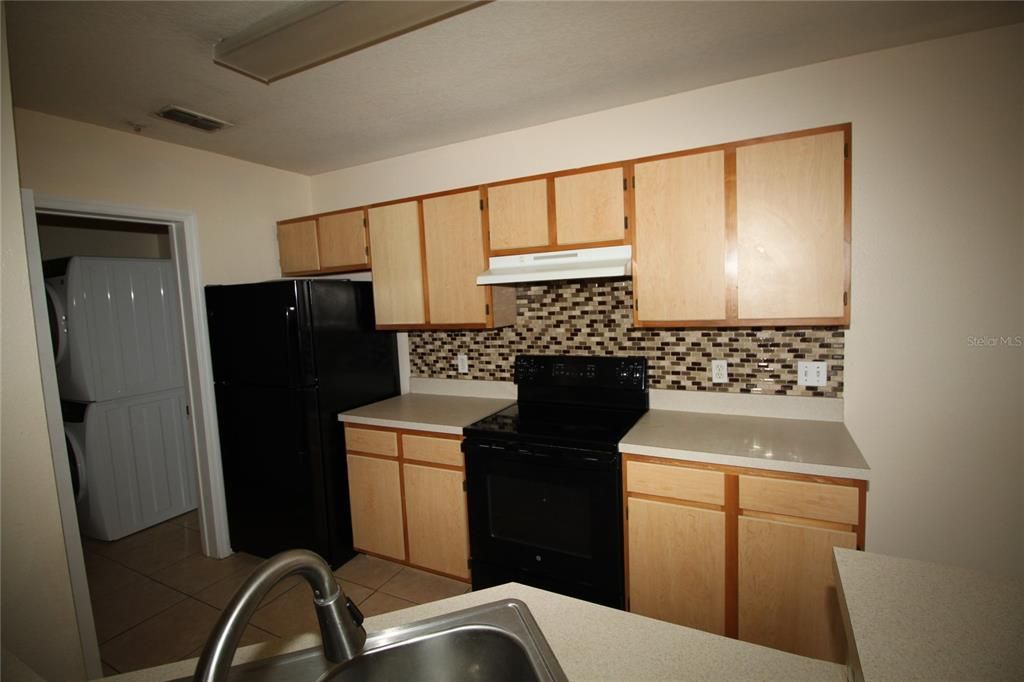 出租: $1,450 (1 贝兹, 1 浴室, 856 平方英尺)