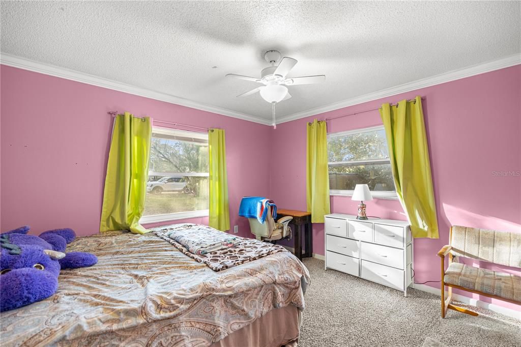 For Sale: $249,900 (3 beds, 2 baths, 1584 Square Feet)