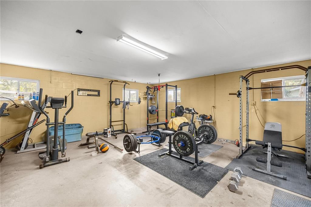 For Sale: $249,900 (3 beds, 2 baths, 1584 Square Feet)