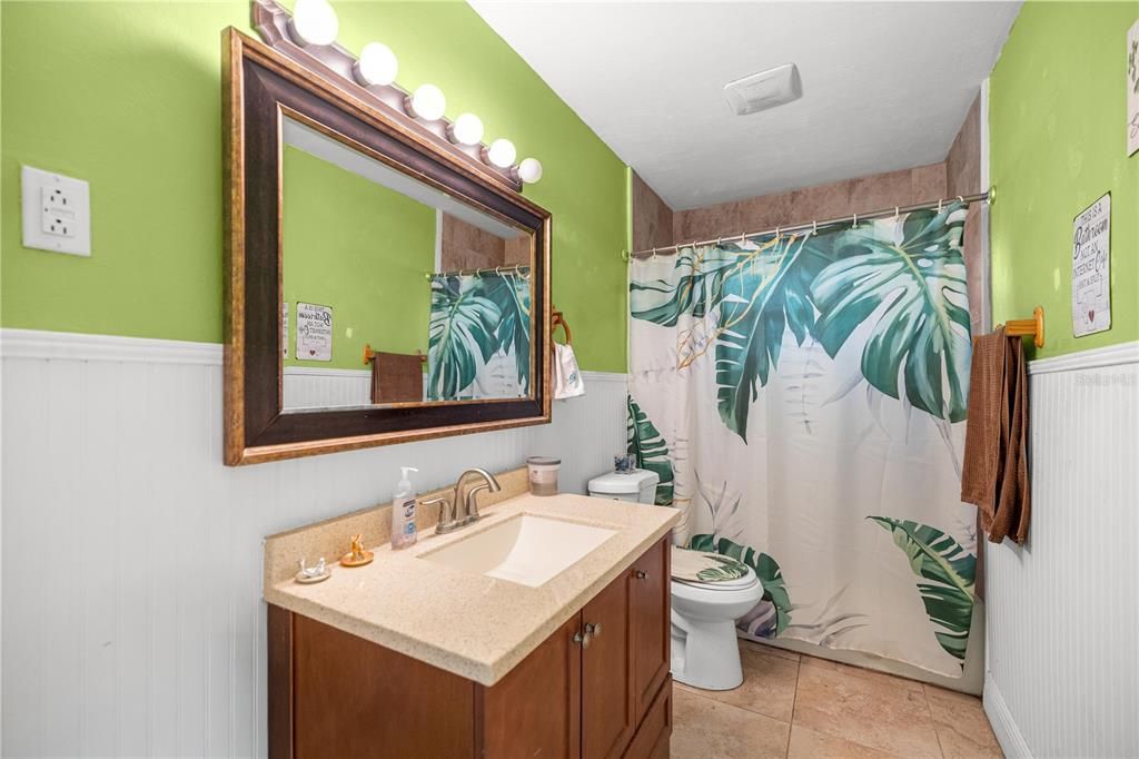 For Sale: $249,900 (3 beds, 2 baths, 1584 Square Feet)