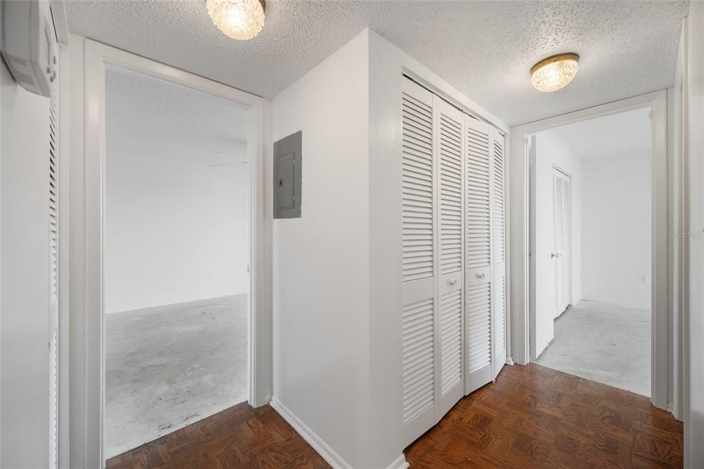 For Sale: $224,900 (2 beds, 2 baths, 1140 Square Feet)