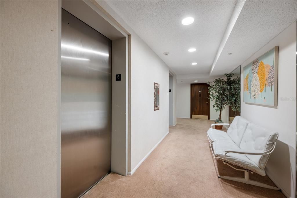 For Sale: $224,900 (2 beds, 2 baths, 1140 Square Feet)