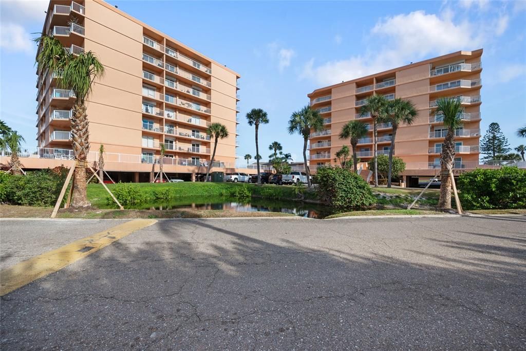 For Sale: $224,900 (2 beds, 2 baths, 1140 Square Feet)