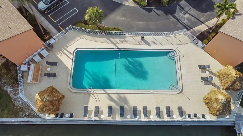 For Sale: $224,900 (2 beds, 2 baths, 1140 Square Feet)