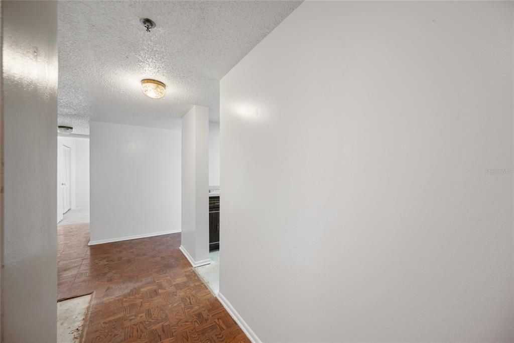 For Sale: $224,900 (2 beds, 2 baths, 1140 Square Feet)