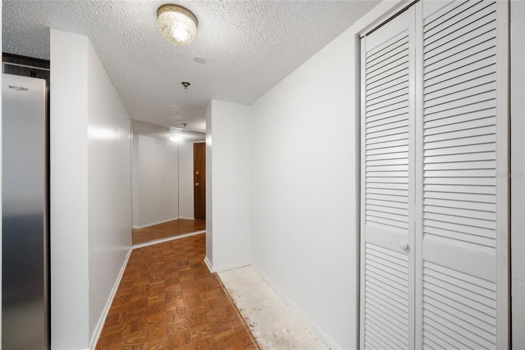 For Sale: $224,900 (2 beds, 2 baths, 1140 Square Feet)