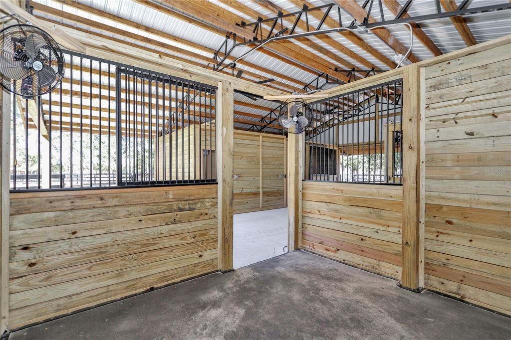 На продажу: $995,000 (6 спален, 4 ванн, 2965 Квадратных фут)