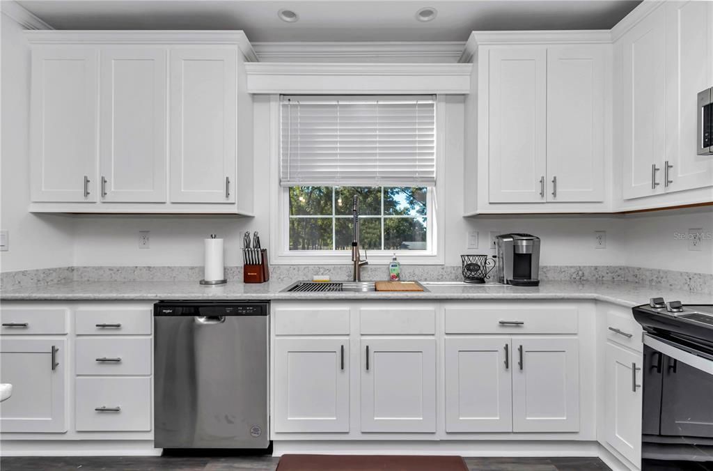 На продажу: $995,000 (6 спален, 4 ванн, 2965 Квадратных фут)