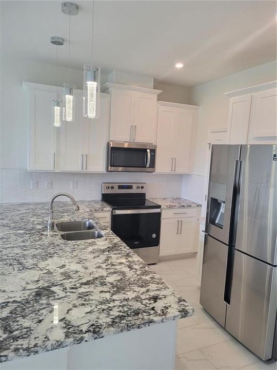 En Renta: $2,400 (3 camas, 2 baños, 1505 Pies cuadrados)