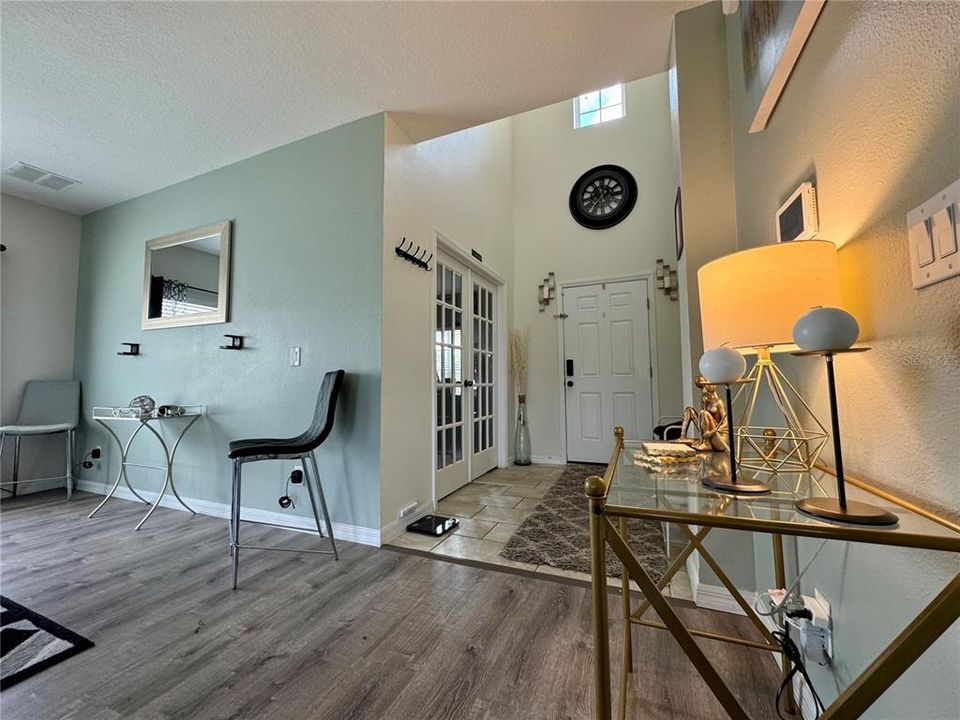 待售: $405,000 (4 贝兹, 2 浴室, 2640 平方英尺)