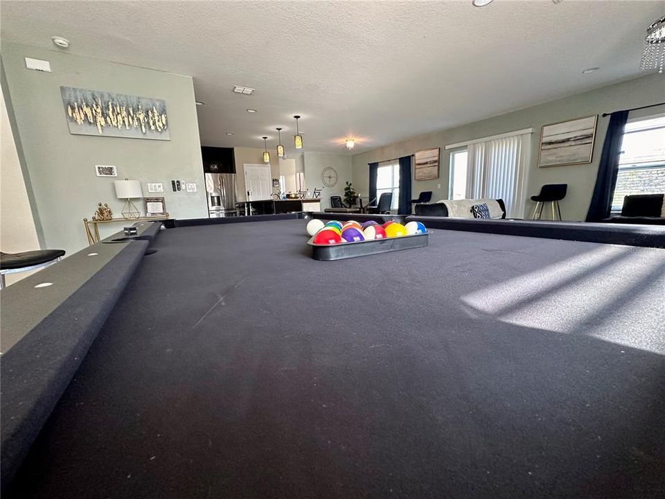 待售: $405,000 (4 贝兹, 2 浴室, 2640 平方英尺)