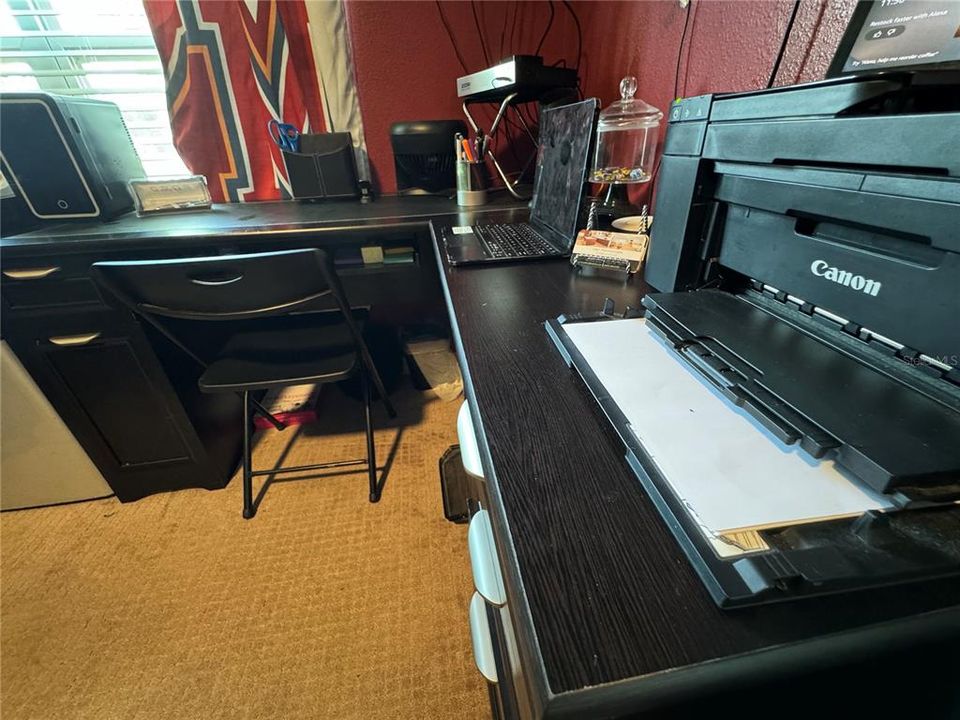 待售: $405,000 (4 贝兹, 2 浴室, 2640 平方英尺)