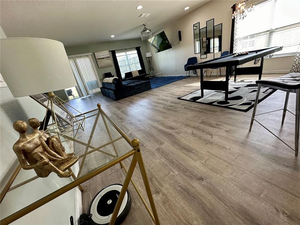 待售: $405,000 (4 贝兹, 2 浴室, 2640 平方英尺)