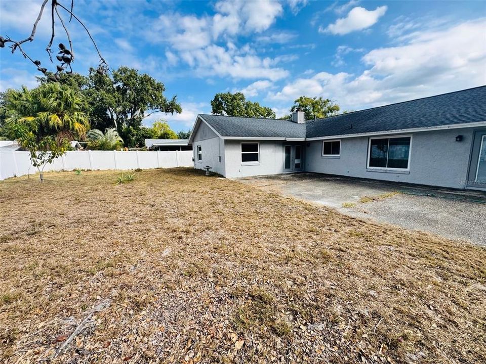 出租: $2,600 (4 贝兹, 2 浴室, 1814 平方英尺)