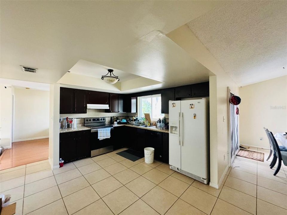 出租: $2,600 (4 贝兹, 2 浴室, 1814 平方英尺)