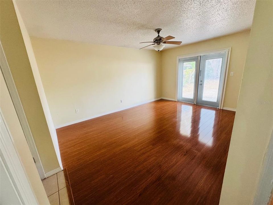 出租: $2,600 (4 贝兹, 2 浴室, 1814 平方英尺)