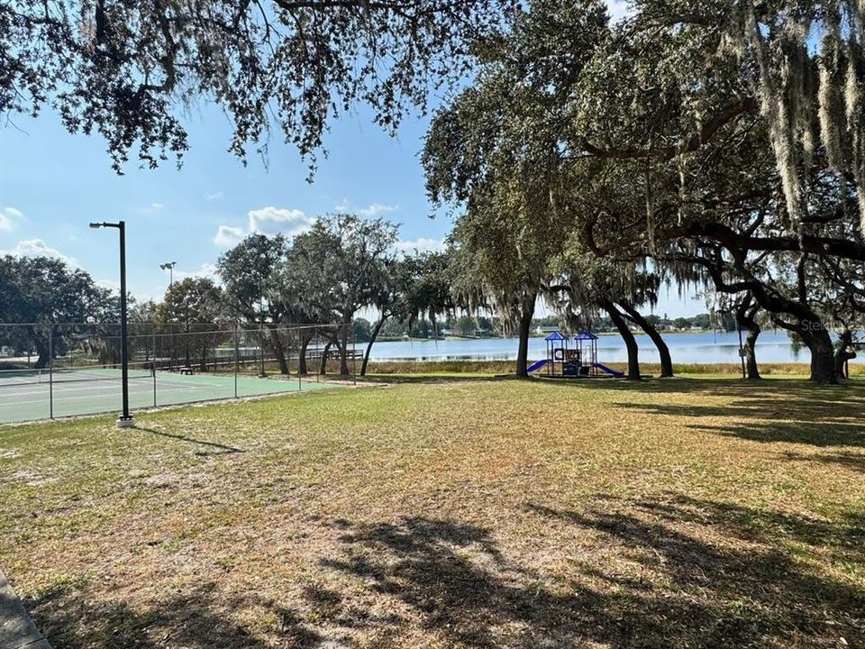 出租: $2,600 (4 贝兹, 2 浴室, 1814 平方英尺)