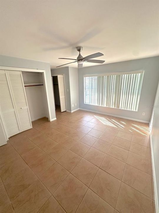 На продажу: $429,900 (3 спален, 2 ванн, 1420 Квадратных фут)