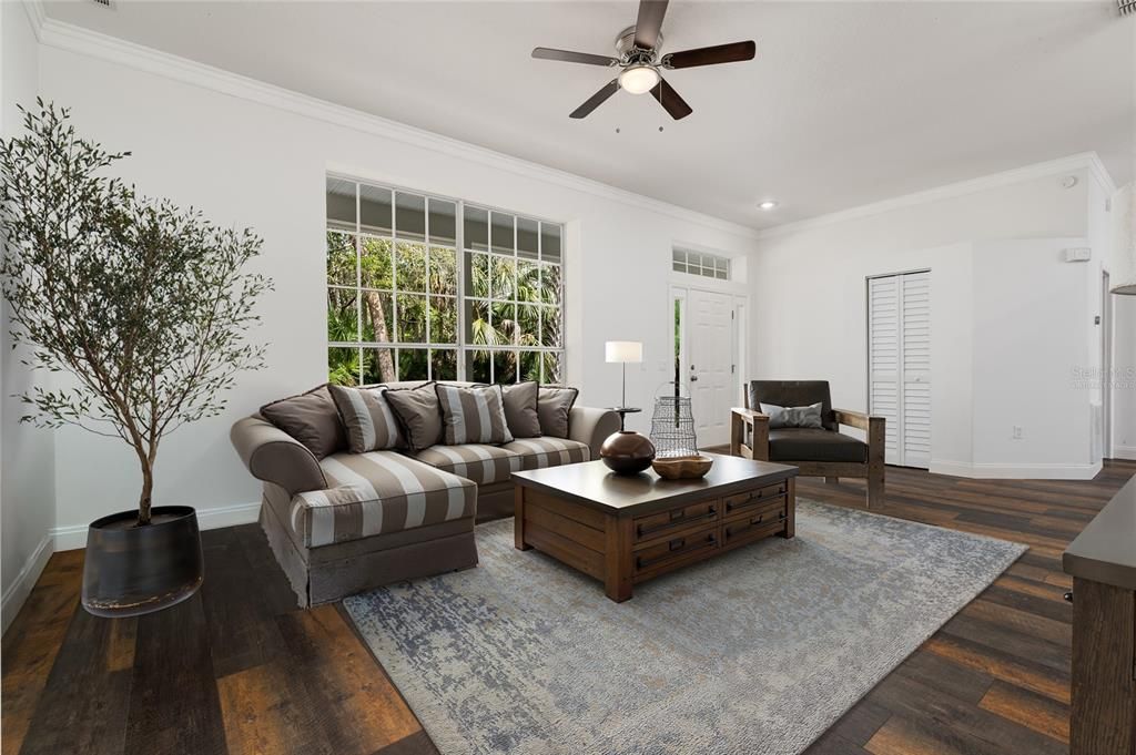 待售: $699,900 (3 贝兹, 2 浴室, 2960 平方英尺)