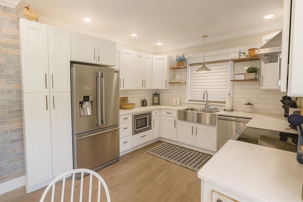 For Sale: $599,900 (4 beds, 2 baths, 2150 Square Feet)