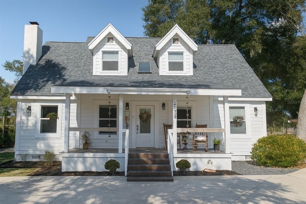 For Sale: $599,900 (4 beds, 2 baths, 2150 Square Feet)